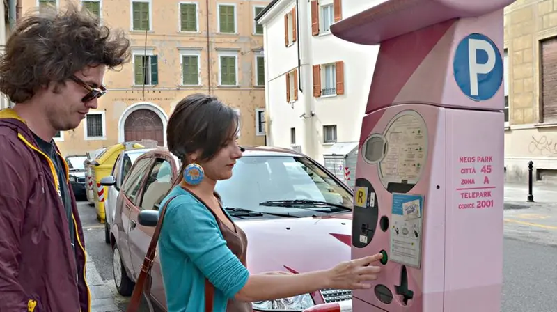 Un parcometro a Brescia - Foto Pierre Putelli/Neg © www.giornaledibrescia.it