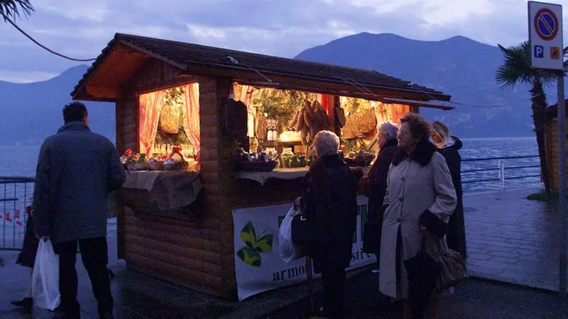 Nel periodo di Natale tornano le casette di legno a Iseo