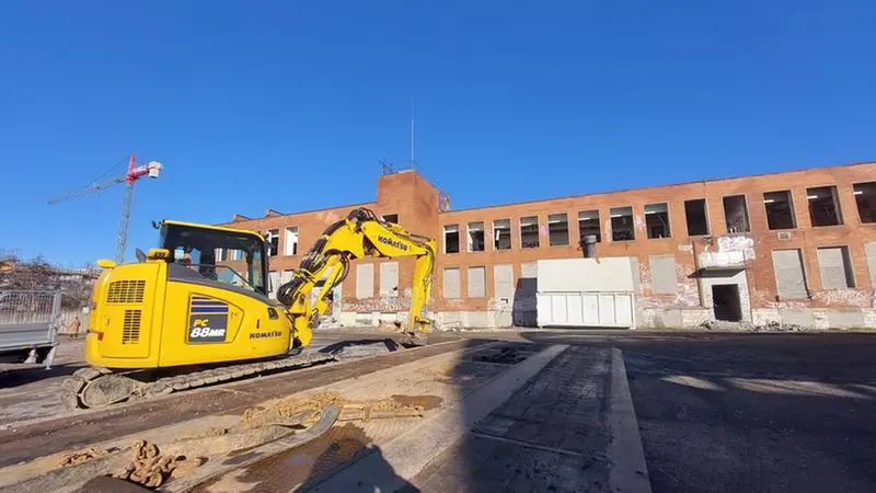 La demolizione dell’ex Ideal Standard - © www.giornaledibrescia.it