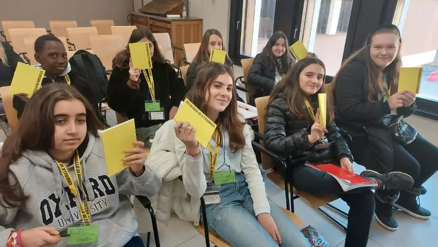 Gli alunni della Tridentina in visita in redazione