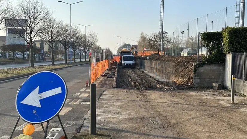 Il cantiere in via Valcamonica
