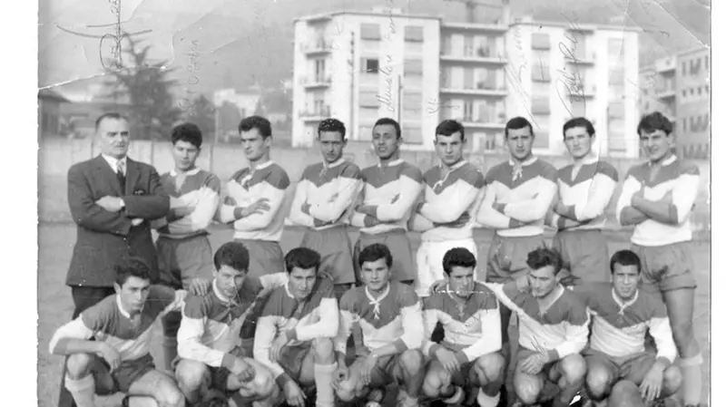 La squadra dell'Artigianelli al vecchio Rigamonti