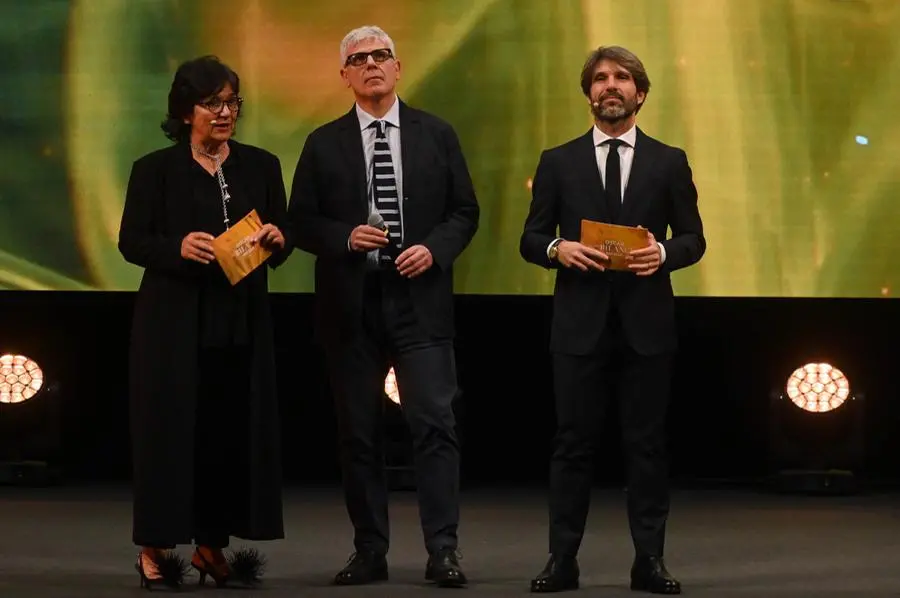 Oscar dei Bilanci, il palco del Teatro Grande: gli ospiti