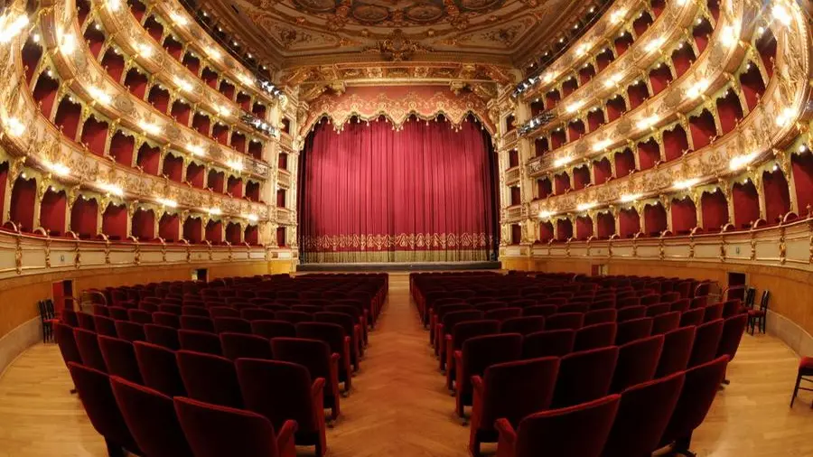 La Sala Grande del Teatro Grande di Brescia - Foto New Reporter Umberto Favretto