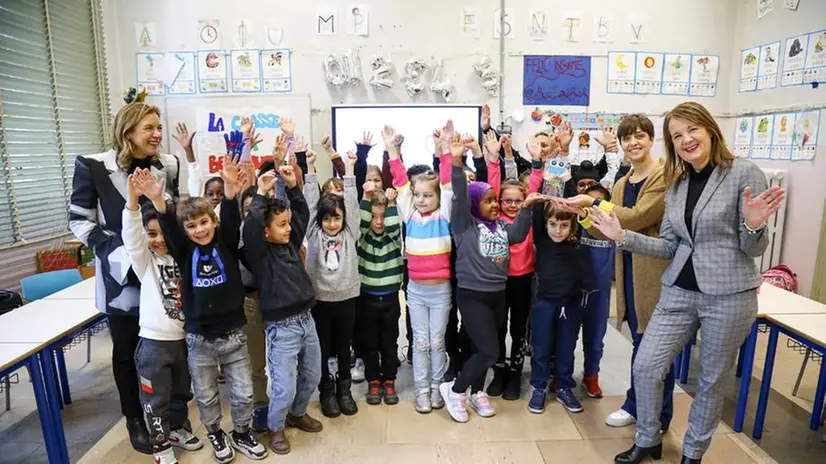 La premiazione dei bambini della scuola «Battisti»