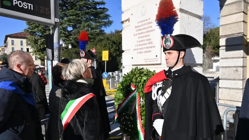 La commemorazione della bomba di piazzale Arnaldo