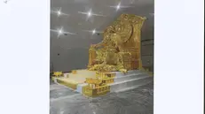 La statua di Gengis Khan sul trono