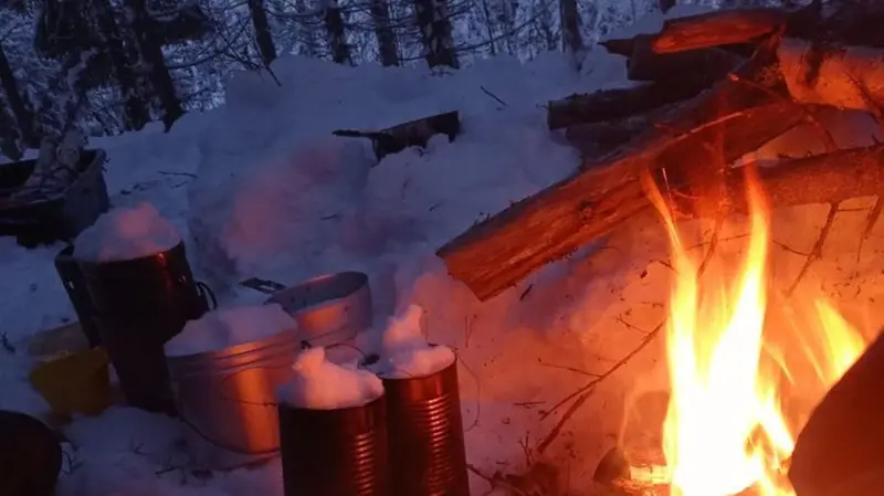 Il fuoco del bivacco notturno - © www.giornaledibrescia.it