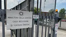 L'ingresso del carcere di Verziano - © www.giornaledibrescia.it