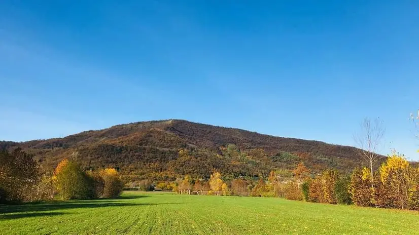 Sulla cima del Monte Alto si gode di un panorama unico - © www.giornaledibrescia.it