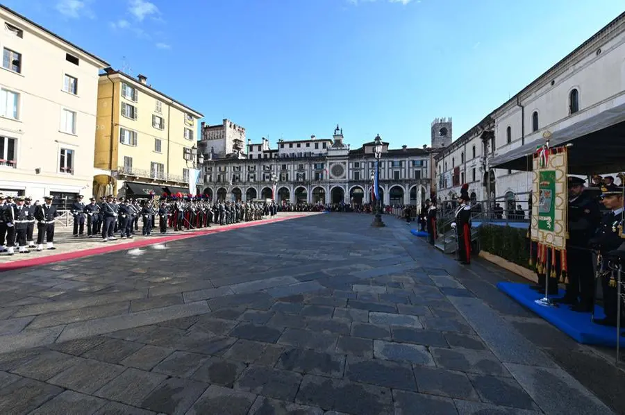 Nel 2022, la cerimonia in piazza Loggia per il IV novembre - Foto Gabriele Strada/Neg © www.giornaledibrescia.it