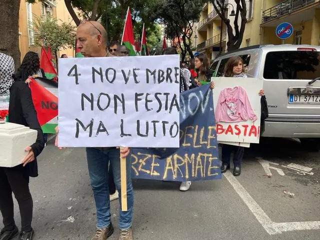 4 Novembre: Corteo Antimilitaristi A Cagliari, Stop Bombe A Gaza ...