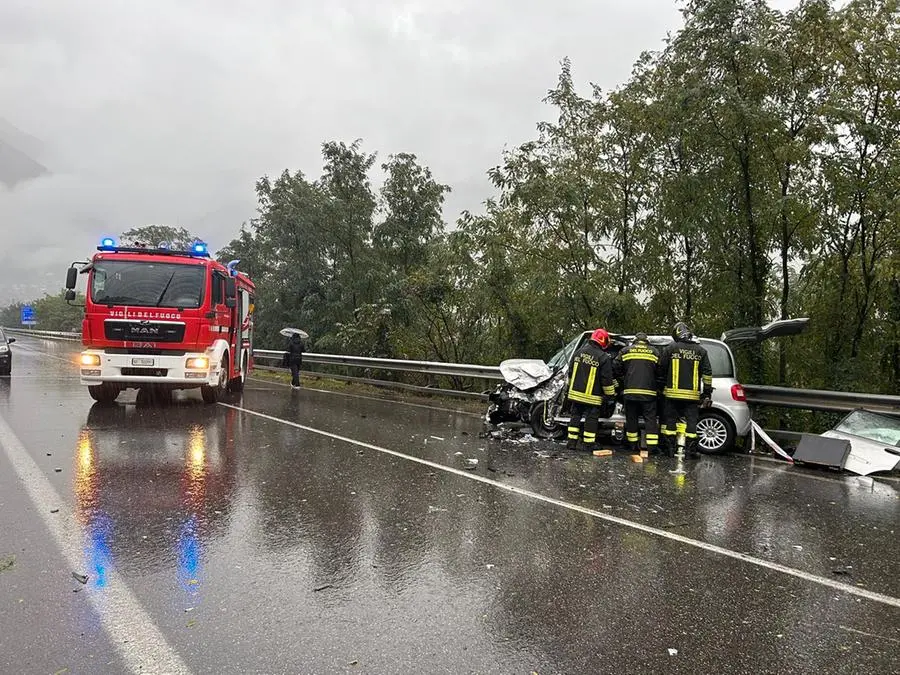 L'incidente frontale sulla statale 42 a Darfo Boario Terme
