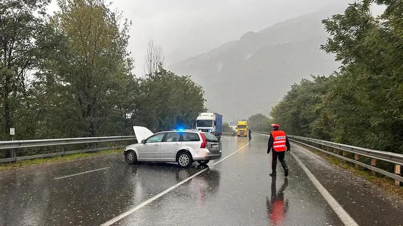 L'incidente frontale sulla statale 42 a Darfo Boario Terme