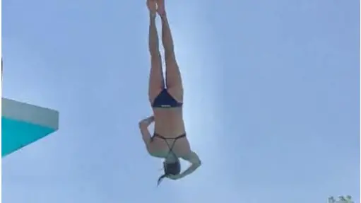 Laura Poggi durante una gara di tuffi
