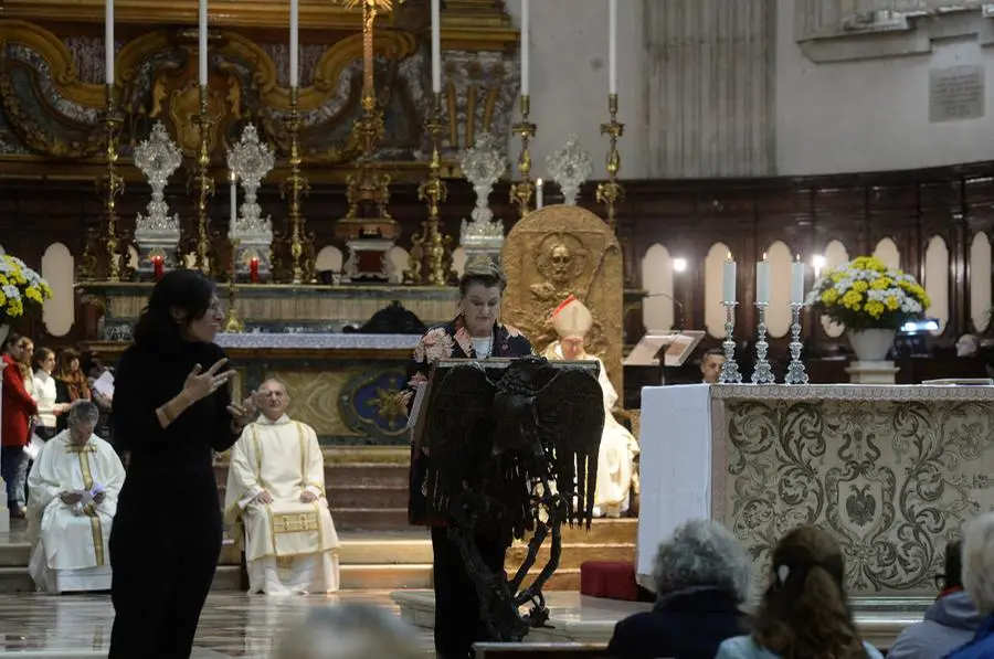 La messa con il vescovo Tremolada in Duomo