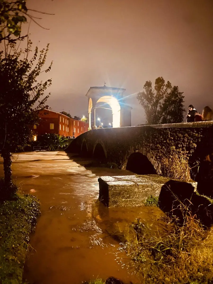 Maltempo, Frane Nelle Valli E Allerta Fiumi: Il Chiese Esonda In ...