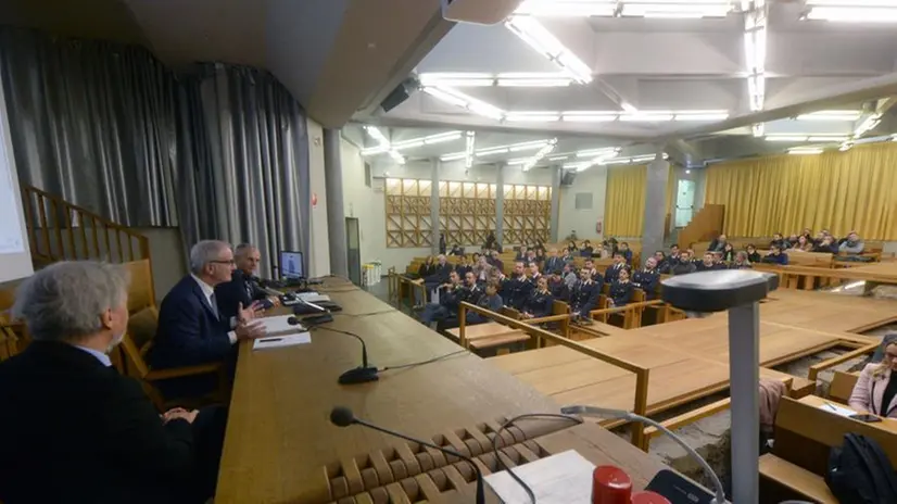 Il convegno al Giurisprudenza con il questore Spina