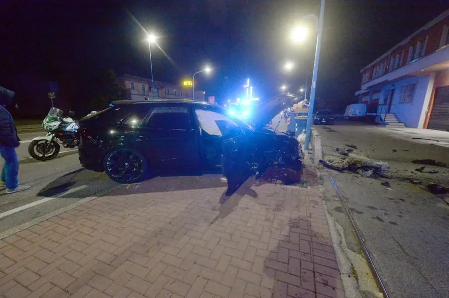 L'auto di Balotelli distrutta dopo l'incidente