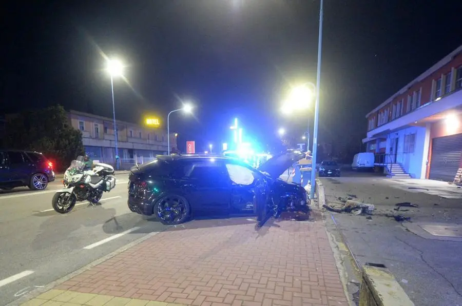 L'auto di Balotelli distrutta dopo l'incidente