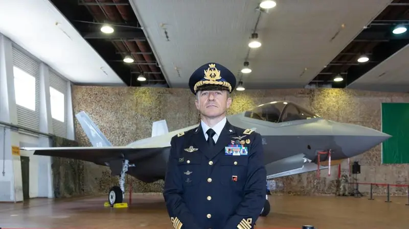 Il colonnello Luca Giuseppe Vitaliti, comandante dei Diavoli Rossi - © www.giornaledibrescia.it