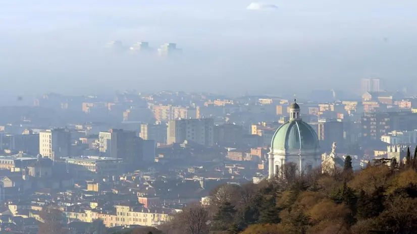 In pianura le concentrazioni di Pm10 sono più alte © www.giornaledibrescia.it