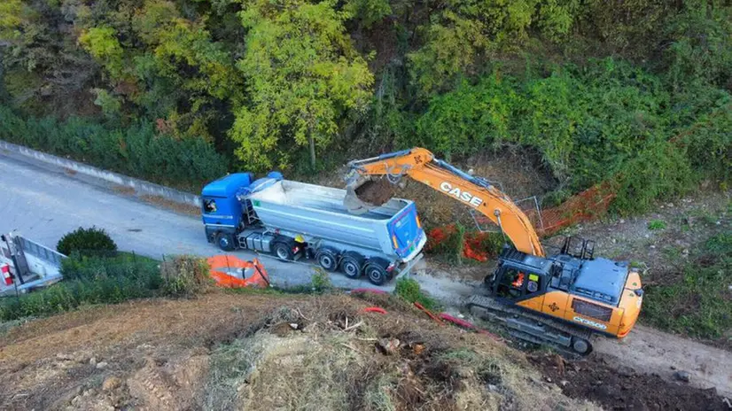 I lavori di bonifica per il raccordo autostradale della Valtrompia