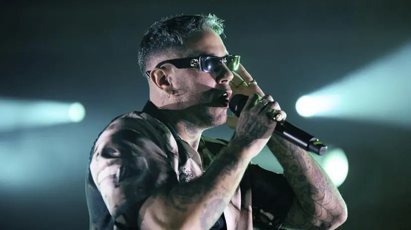 Il live di Emis Killa al Teatro Morato