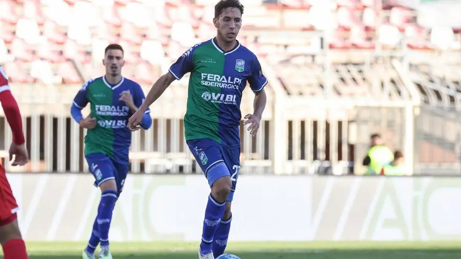 Contro il Bari, Mattia Zennaro è stato il migliore in campo tra i gardesani - Foto NewReporter/Nicoli © www.giornaledibrescia.it