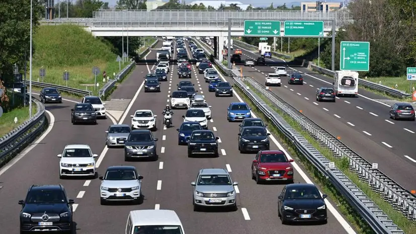 Secondo le proiezioni, il carico di traffico lungo l’A4 Brescia-Padova è destinato a crescere del 6,5% - Foto Marco Ortogni Neg © www.giornaledibrescia.it