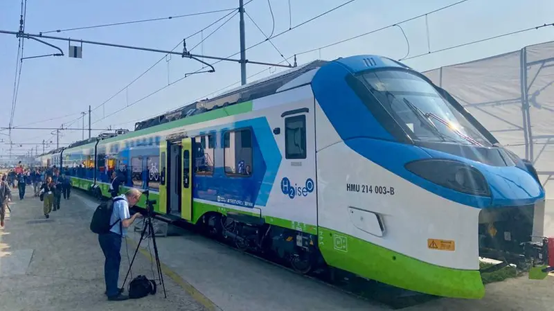 Un treno a idrogeno - © www.giornaledibrescia.it