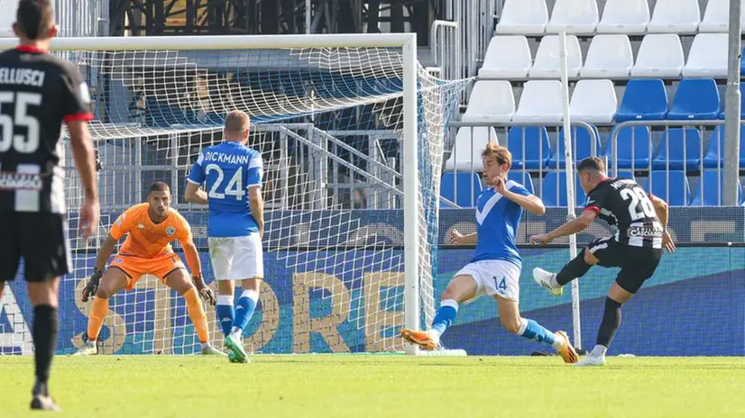 Il Brescia in campo al Rigamonti contro l'Ascoli