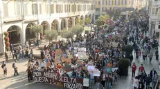 Una passata manifestazione dei Fridays for Future in corso Zanardelli - Foto Marco Ortogni Neg © www.giornaledibrescia.it