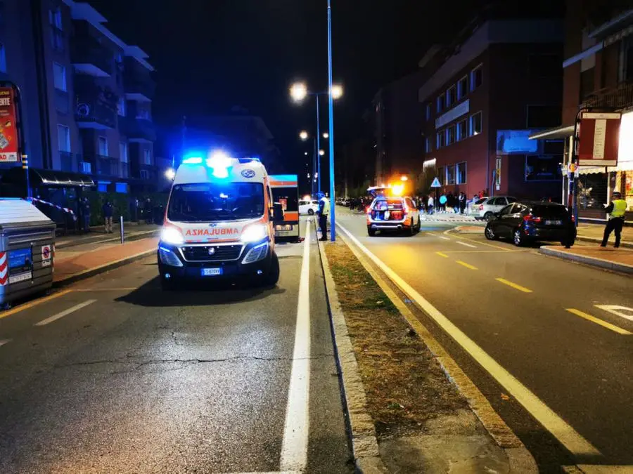 Lo scontro tra l'auto e la moto è avvenuto domenica sera in via Risorgimento, a Brescia