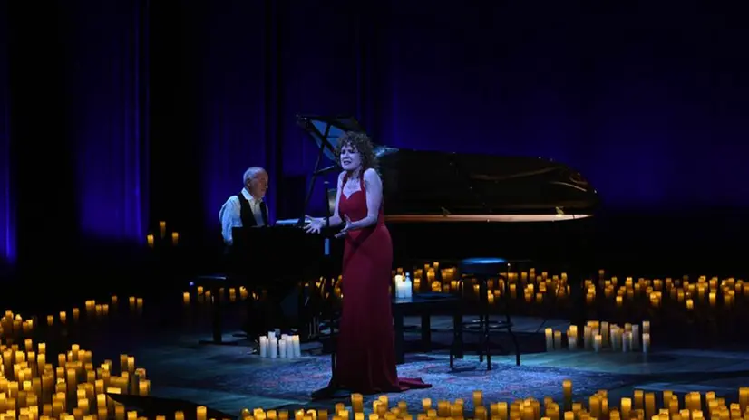 Il concerto di Mannoia e Rea al Teatro Grande di Brescia