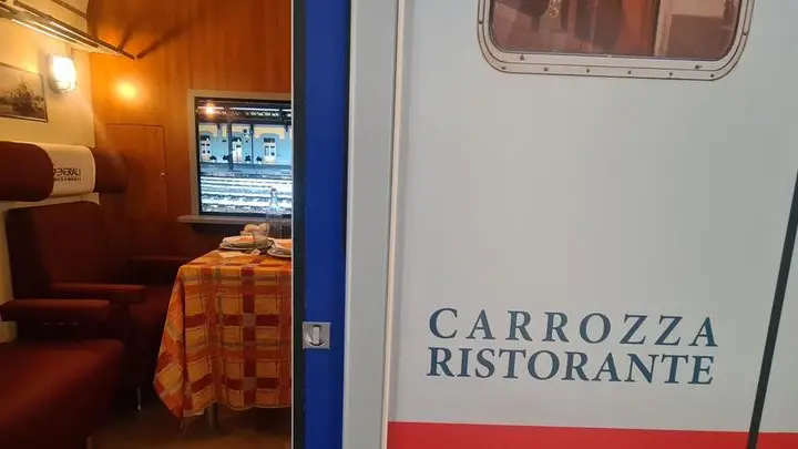 Nel Villaggio Insieme ricreato il contesto di una carrozza ristorante ferroviaria - © www.giornaledibrescia.it