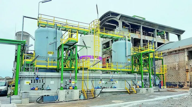 I tre nuovi silos per la depurazione delle acque - © www.giornaledibrescia.it