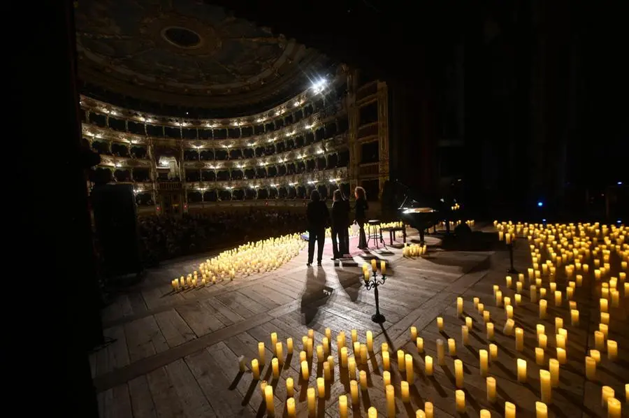 Il concerto di Mannoia e Rea al Teatro Grande di Brescia