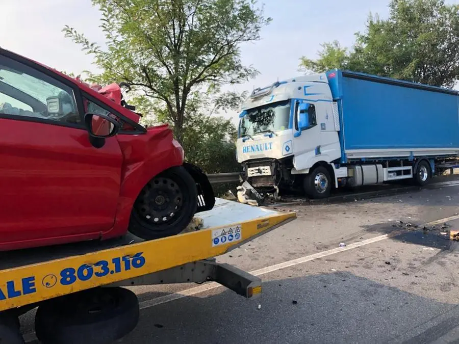 I mezzi coinvolti nell'incidente sulla 45bis