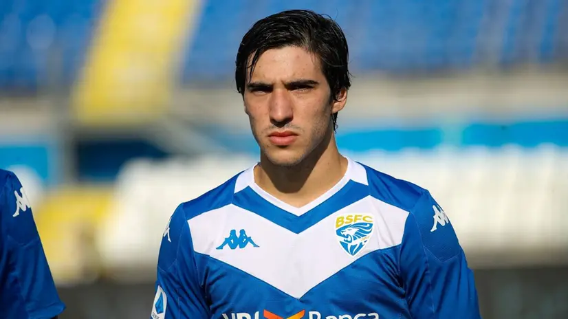 Sandro Tonali con la maglia del Brescia prima di un match con la Sampdoria nella stagione 2019/2020 - Foto New Reporter Nicoli © www.giornaledibrescia.it