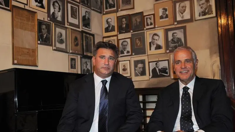 Formigoni con Adriano Paroli nel 2010 a Brescia - Foto New Reporter Favretto © www.giornaledibrescia.it