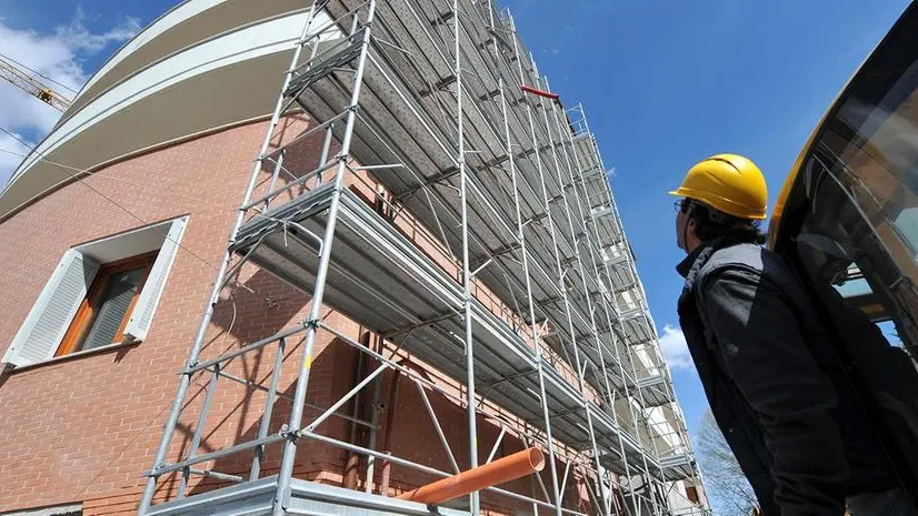 Un cantiere avviato con i bonus edilizi (foto simbolica)