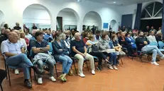 L'assemblea pubblica a Gavardo - © www.giornaledibrescia.it