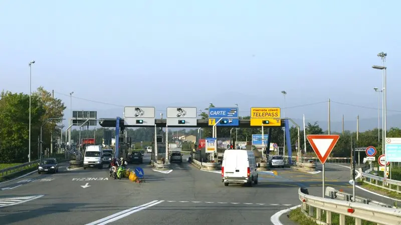 Il casello di Ospitaletto per l'A4