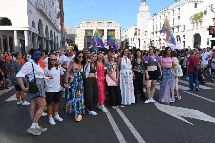 Il Brescia Pride per le vie del centro città