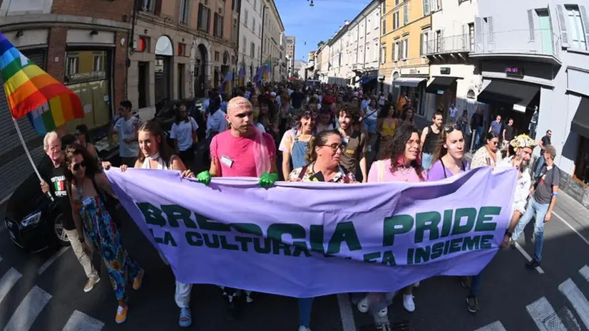 Il corteo del Brescia Pride a settembre 2023 - Foto Neg © www.giornaledibrescia.it