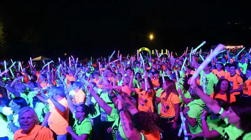 Fluo run a Brescia per 3mila persone