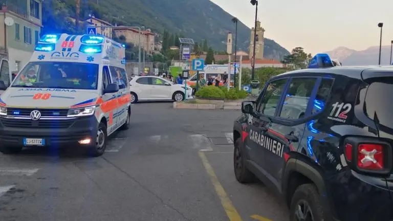 L'incidente in piazzale Boldini a Gargnano