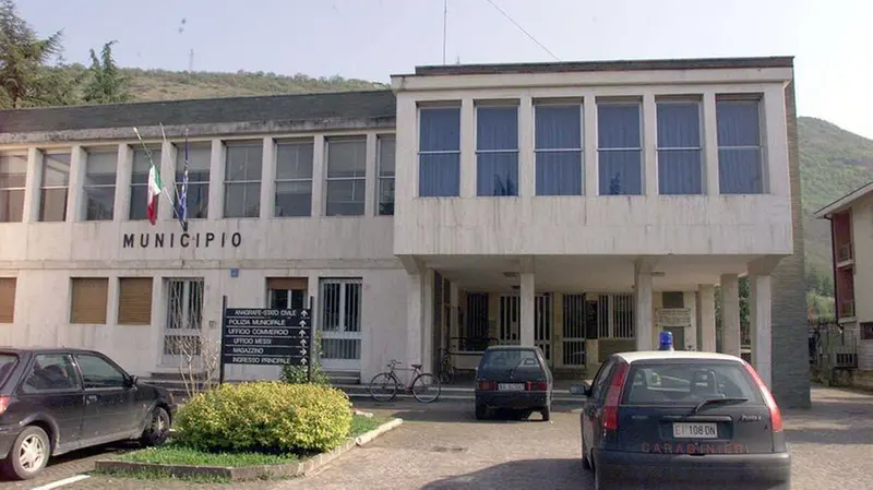 L’ingresso del municipio di Concesio - © www.giornaledibrescia.it