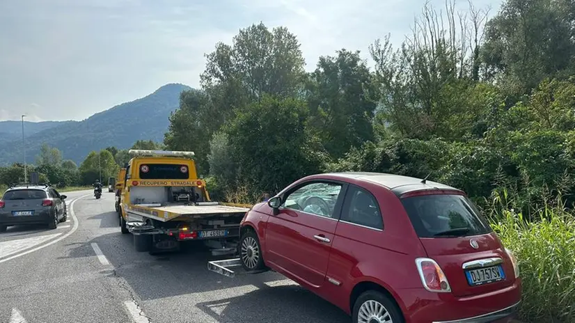 Iseo, auto contro moto all'incrocio di Sassabanek